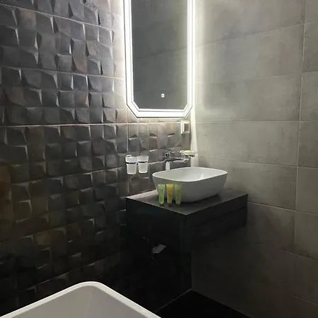 Apartment Olive Grand 8 To 10 Guests Balcony Parking *