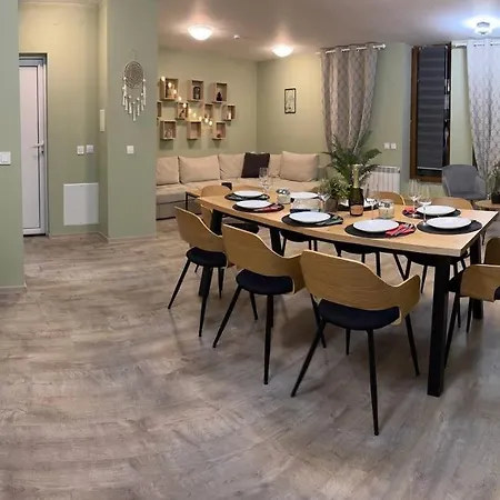 Apartment Olive Grand 8 To 10 Guests Balcony Parking *